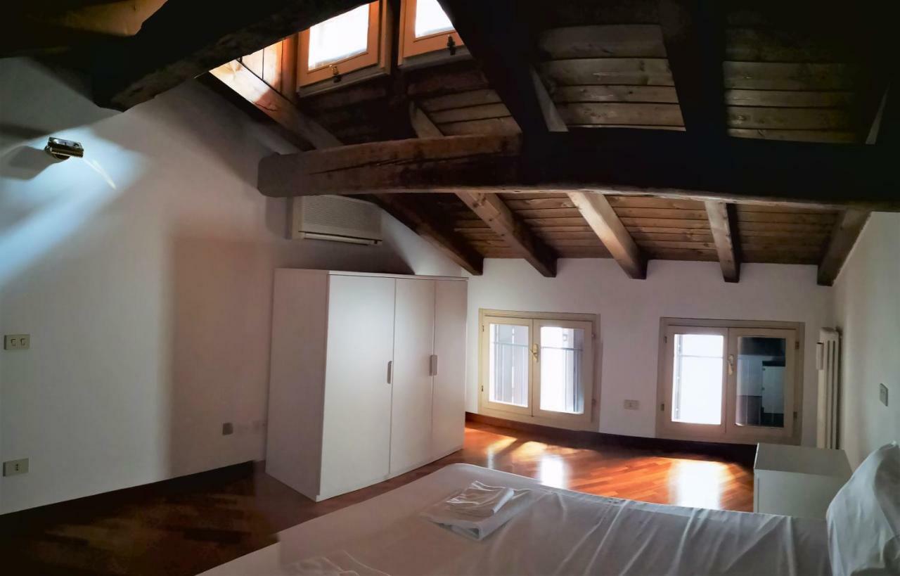 Farolfi Apartments Pepoli Bologne Extérieur photo